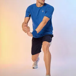 SG Men Solid Round Neck T-shirt image 2