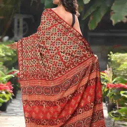 Unnati Silks Red Printed Saree With Unstitched Blouse image 2