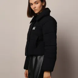 Only Black Graphic Print Puffer Jacket image 4