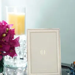 Pure Home and Living Silver Metal Weaved Pattern Small Photo Frame-image-80