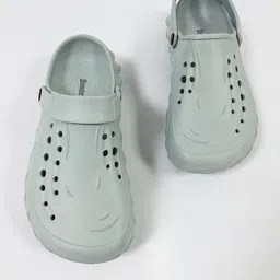 The Roadster Lifestyle Co. Men Self Design Clogs image 4