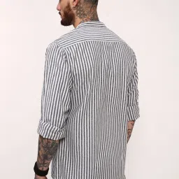 showoffff Showoff Black Cotton Slim Fit Striped Shirt image 4