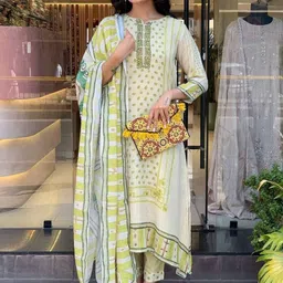 AG TEXTILE Women Ethnic Motifs Printed Thread Work Kurta with Palazzos & Dupatta image 4