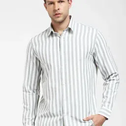 SELECTED HOMME Grey & White Regular Fit Striped Shirt-image-95