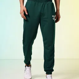 HRX by Hrithik Roshan Men Retro Printed Training Joggers image 3