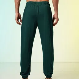 HRX by Hrithik Roshan Men Retro Printed Training Joggers image 4