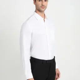 Park Avenue White Pure Cotton Regular Fit Self Pattern Shirt image 4