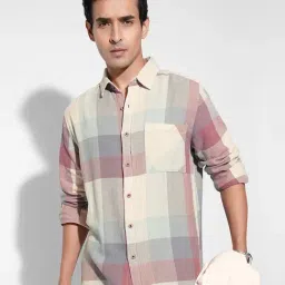 7 Alt By Pantaloons Pink Relaxed Fit Checks Shirt image 4