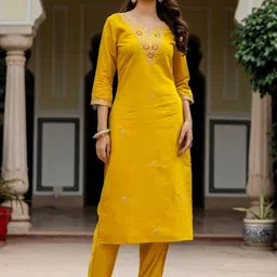 KIWA STUDIO Women Floral Embroidered Thread Work Kurta with Trousers & Dupatta image 5