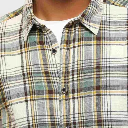 Pepe Jeans Off White Cotton Regular Fit Checks Shirt image 4