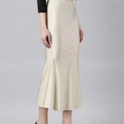 TWIN BIRDS Beige Plain Saree Shapewear image 4