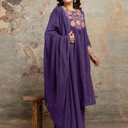 SANISA Women Embroidered Regular Mirror Work Kurta with Trousers & With Dupatta image 2