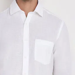 ColorPlus Men Comfort Fit Solid Spread Collar Linen Casual Shirt image 5