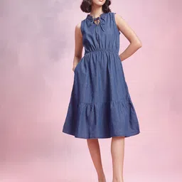 DressBerry Tie-Up Neck Tiered Pure Cotton A-Line Dress-picture-13