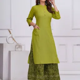 Meeranshi Green Cotton Solid Three-Quarter Sleeves Kurti image 4