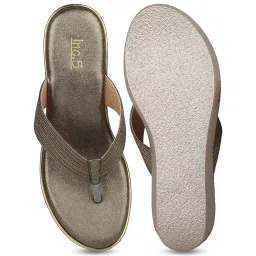 Inc.5 Women's Antique Gold Thong Wedges image 4