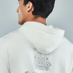 Hoversoul Ecru Regular Fit Printed Hoodie image 5
