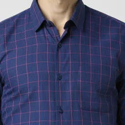 Peter England Blue Slim Fit Checks Shirt image 4