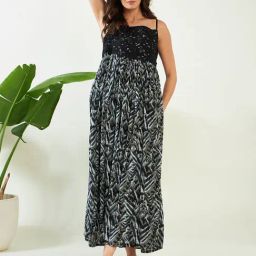The Kaftan Company Black & Sage Green Printed Night Dress-picture-29