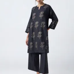 Zuba by Westside Black Floral Printed A-Line Kurta image 3