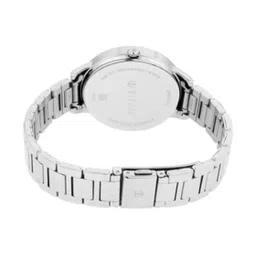 Titan Workwear NS2648SM01 Analog Watch for Women image 4