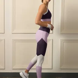 Soie Women Tri-Color Block Sports Bra And Ankle Length Legging set image 5