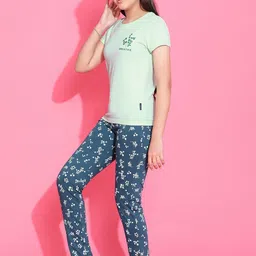 Lil Tomatoes Girls Printed Night suit-image-11