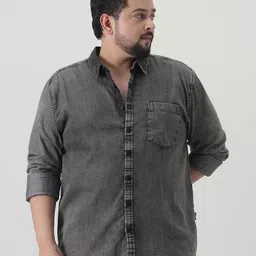 Urbano Plus Men Plus Size Faded Dyed Spread Collar Regular Fit Casual Shirt-image-9