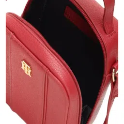Tommy Hilfiger Red Medium Cross Body Bag image 4