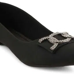 Scentra Women's Black Flat Ballets image 4