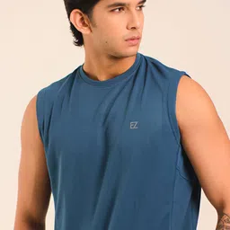 EAZY Pack Of 3 Men Round Neck Dry-Fit Gym Vest image 3
