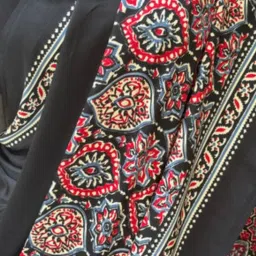 MYSILKLOVE Black Silk Printed Saree With Unstitched Blouse image 4