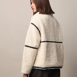 Only Cream Regular Fit Jacket image 3