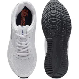 Asian Men's White Running Shoes image 4