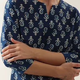 SANSKRUTIHOMES Women Printed Cotton Tshirt & Pyjama Night Suit image 3