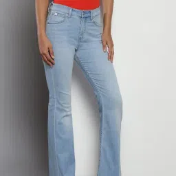 Calvin Klein Regular Light Blue Lightly Washed Mid Rise Jeans image 3