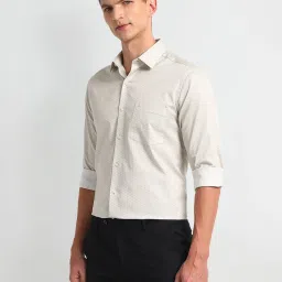Arrow Beige Cotton Regular fit Geometric Shirt image 4