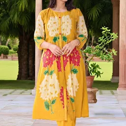 Moda Rapido Floral Printed Pleated Mandarin Collar Straight Kurta With Trousers image 3