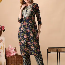 PHYSIL Women Floral Printed Gotta Patti Detail Straight Kurta & Trousers Kurta Set-image-6