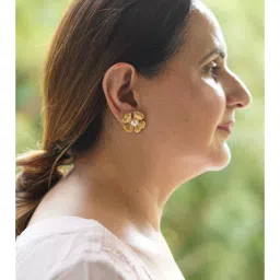 Kraft Smiths Prisha Matt Gold Flower Earrings-picture-23