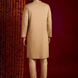 JAYPORE Men Embroidered Thread Work Mandarin Collar Straight Kurta image 3