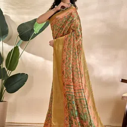 SP TEXTILE CLOTHES Ethnic Motifs Zari Silk Blend Handloom Saree image 5