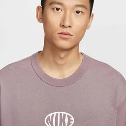 Nike Sportswear Premium Essentials T-Shirt image 4
