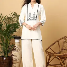 GANIX FASHION THAT DEFINE YOU Embroidered Tunic With Palazzo Co-Ords-picture-13