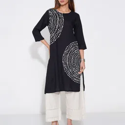 RANGMANCH BY PANTALOONS Geometric Printed Thread Work Straight Kurta image 5
