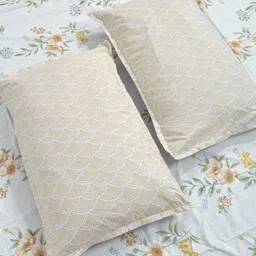 Aura White & Yellow Floral 300 TC Fitted Double King Bedsheet Set 2.50 m x 2.25 m image 2