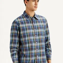Levis Men Classic Slim Fit Checked Casual Shirt image 5