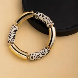 Nui Gold-Plated Korean Bangle-Style Bracelet-picture-30
