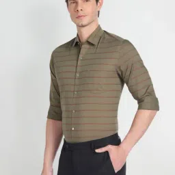 Arrow Green Cotton Slim Fit Striped Shirt image 3