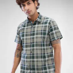 Spykar Green Slim Fit Checks Shirt-image-94